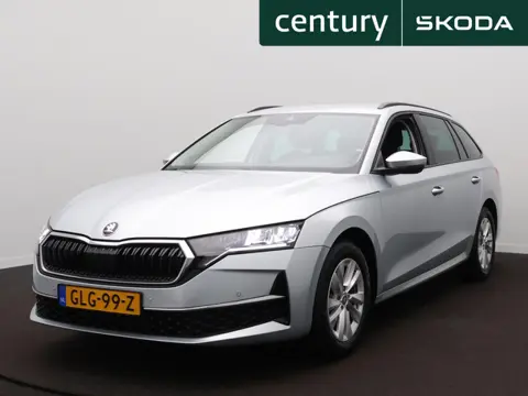 Skoda Octavia Combi 1.5 TSI First Edition Trekhaak / Virtual / Metallic