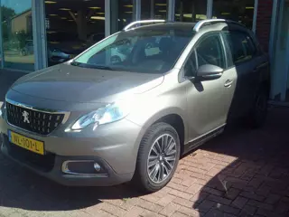 Peugeot 2008 1.2 PureTech Blue Lion Automaat Staat in Hardenberg