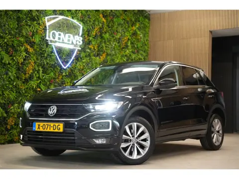 Volkswagen T-Roc 1.0 TSI R-Line / Stoelverwarming / Parkeersensoren / CarPlay