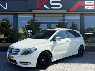 Mercedes-Benz B-klasse 180 Ambition Bi Xenon Navi Pdc 18inch