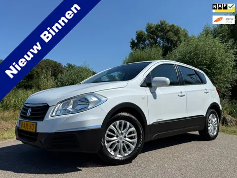 Suzuki SX4 S-Cross 1.6 Urban | Stoelverwarming | Airco | Trekhaak | 16" Velgen + 4S Banden | PDC | C