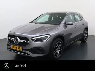 Mercedes-Benz GLA 180 Luxury Line | Pano Memory Multibeam Sfeer Keyless