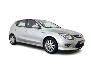 Hyundai i30 1.6 CRDi i-Motion *AIRCO | CRUISE | PDC | COMFORT-SEATS | TOWBAR | 16''ALU*