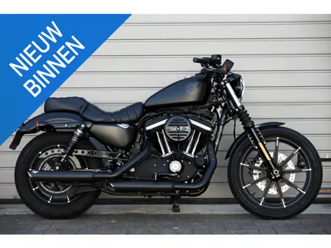 Harley Davidson XL 883 N Sportster Iron 5HD Black Edition