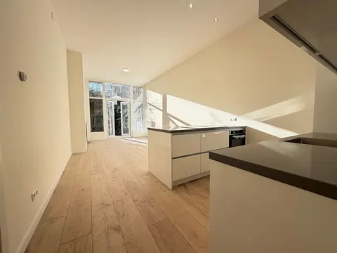 Woning aan de Groot Hertoginnelaan te Den Haag