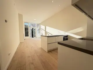 Woning aan de Groot Hertoginnelaan te Den Haag