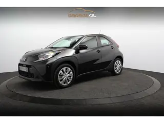 Toyota Aygo X 1.0 VVT-i MT Play Dealeronderh. / Smartphone Integratie / DAB radio / Achteruitrijcame