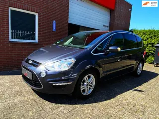 Ford S-Max 2.0 EcoBoost 203pk Automaat/ 7 zits/PANO/Trekhaak/PDC
