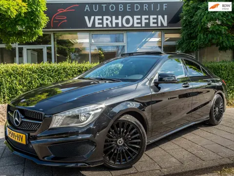 Mercedes-Benz CLA-klasse 180 OrangeArt Edition - PANORAMADAK - AUTOMAAT - PARK CAMERA - XENON - STOE