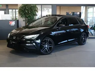 Seat Leon ST 1.5 TSI FR 150PK DSG Black Matt Edition Pano Led Navi Virtual Cam Beats ACC
