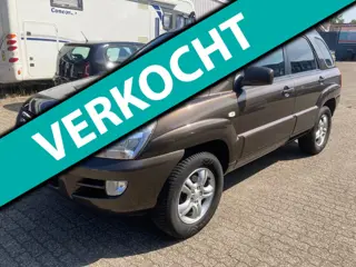 Kia Sportage 2.0 CVVT Comfort, leder, stoelverwarming, trekhaak. Netjes !