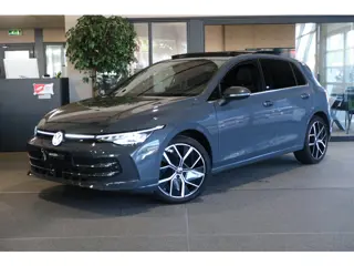 Volkswagen Golf 8.5 1.5 eTSI 150PK 50 Jahre Edition DSG Facelift Pano Led Kessy Cam HuD Navi ACC