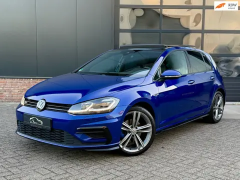 Volkswagen Golf 1.5 TSI Highline R-Line 150pk Pano/Virtual/Keyless/Navi