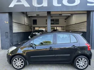 Toyota Yaris 1.3 VVTi Sol Automaat Airco Leer (bj 2007)