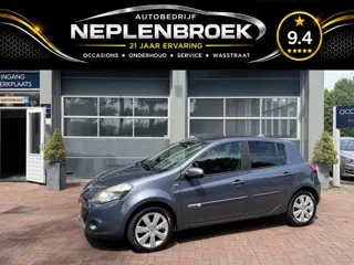 Renault Clio 1.6 Night & Day Automaat,Navi,16Inch,Cruise,Trekhaak Bj 2011 Km 119.000 Nap 2e eigenaar