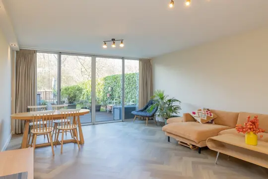 Woning aan de Amstelveenseweg te Amsterdam