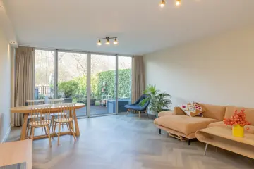 Woning aan de Amstelveenseweg te Amsterdam