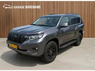 Toyota Land Cruiser 150 2.8 D-4D-F Challenger Window Van