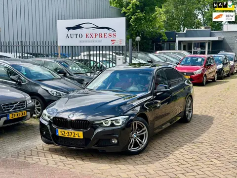 BMW 3-serie 318i Edition M Sport Shadow Executive Aut/Leer/stoelverwarming/Open Dak/Navi/Cruise/Carp