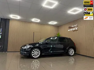 Volkswagen Golf 1.6 TDI Comfortline Business * Automaat / Navigatie / Cruise control / LM Velgen / N