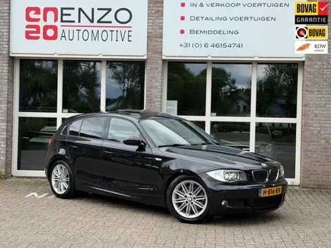 BMW 1-serie 130i Executive zeer nette staat! Xenon Pano M-pack