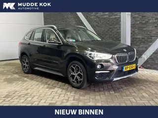 BMW X1 xDrive20i High Executive | Panoramadak | Head-Up | Leder | Stoelverwarming | Camera | 18 Inch