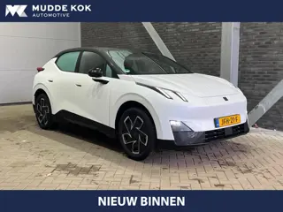 Lynk & Co 02 Core 66 kWh | Trekhaak | Panoramadak | Camera | ACC