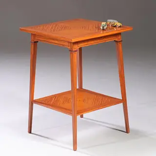Satijnhouten bijzettafel ca 1890  met gevierendeelde bladen en ingelegde biezen