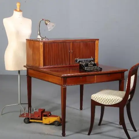 Mahonie werktafel in Louis Seize stijl ca. 1890 met 2 grote laden en een opzetkast