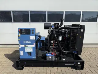 SDMO J110 John Deere Leroy Somer 110 kVA noodstroom generatorset
