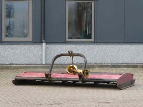 Votex TP3-270 / Margemachine