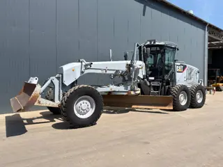Cat 120M - CE (bj 2008)