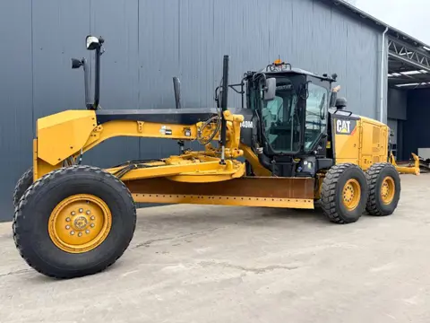Cat 140M3 (bj 2015)