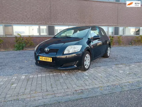 Toyota Auris 1.6-16V Terra
