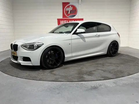 BMW 1-serie M135i High Executive, Stage 1, 400 pk, Handbak, Nwe lagerschalen, Alcantara stuur, Keuri