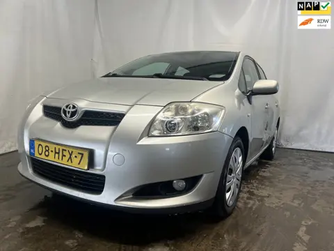 Toyota Auris 1.6-16V Sol - Linker Zijschade