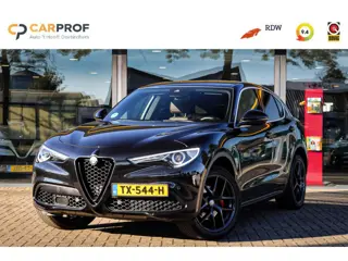 Alfa Romeo Stelvio 2.0 T AWD VELOCE INT. / LEDER DASH / ACC