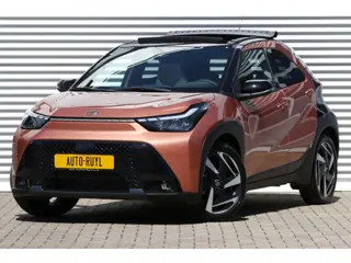 Toyota Aygo X Hybrid 115 Lounge Vouwdak / JBL / Bi-Tone