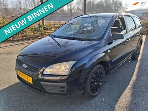 Ford Focus Wagon 1.4-16V Ambiente ZO INGERUILD RIJDT EN SCHAKELT GOED