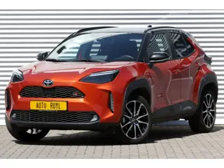 Toyota Yaris Cross 1.5 Hybrid GR Sport Panorama / JBL / Trekh.