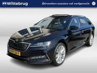 Škoda Superb Combi 1.4 TSI iV Laurin & Klement / AUTOMAAT/ PANO/ TREKHAAK/ LEER/ STANDKACHEL/ DCC/ A