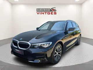 BMW 3 Serie Touring 318i Sport Edition | Panoramadak | Leder | Trekhaak | Digital Cockpit | CarPlay