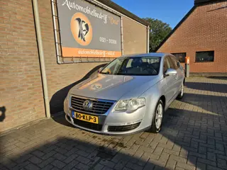 Volkswagen Passat 2.0 TDI Comfortline Business (bj 2010)