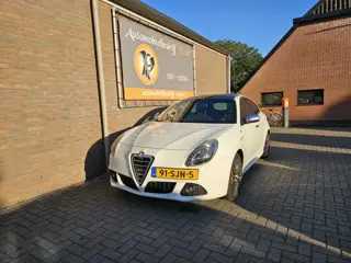 Alfa Romeo Giulietta 1.7 TBi Quadrifoglio Verde (bj 2011)