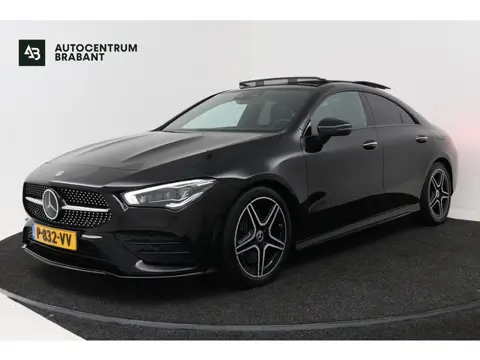 Mercedes-Benz CLA-Klasse 200 Business Solution AMG (PANORAMADAK, STOELVERWARMING, SFEERVERLICHTING, 