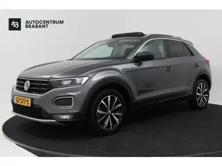 Volkswagen T-Roc 1.0 TSI Style (PANORAMADAK, DIGATALE COCKPIT, PDC, LED, CLIMA, STOELVERWARMING)