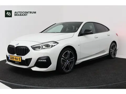 BMW 2 Serie Gran Coupé 218i High Executive (CAMERA, STOELVERWARMING, NAVIGATIE, HUD DISPLAY, DEALER 