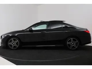 Mercedes-Benz CLA-Klasse 200 Business Solution AMG (PANORAMADAK, STOELVERWARMING, SFEERVERLICHTING, 