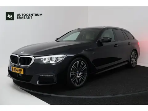 BMW 5 Serie Touring 540i xDrive High Executive (PANORAMADAK, ADAPTIEVE CRUISE, SFEERVERLICHTING, DEA