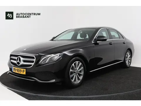 Mercedes-Benz E-Klasse 200 Business Solution (SFEERVERLICHTING, CAMERA, STOELVERWARMING, LED, DEALER